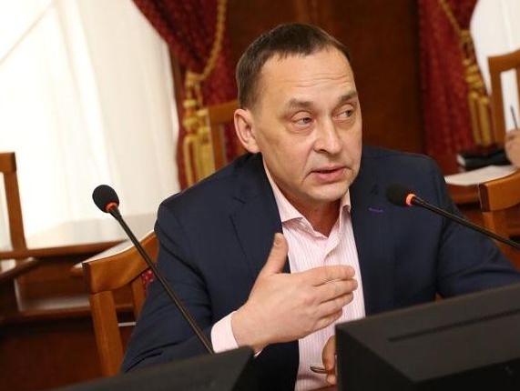Отсутствие управленческой модели в мэрии: депутат объяснил ужасы на дорогах Новосибирска