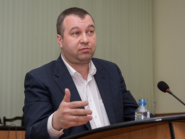 Лидер Марийской "РОДИНЫ" подал в суд на главу республики из-за понуждения к вакцинации