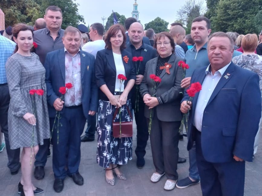 Тамбовская "РОДИНА" приняла участие в патриотической акции "Свеча памяти"