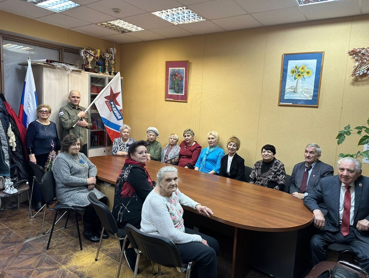 Ярославская "РОДИНА" провела собрание, посвященное выдвижению Владимира Путина кандидатом на пост президента на выборах в 2024 году