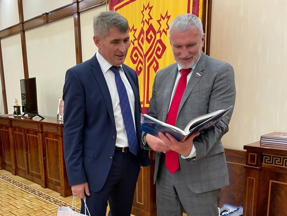 Алексей Журавлев встретился с главой Республики Чувашия Олегом Николаевым