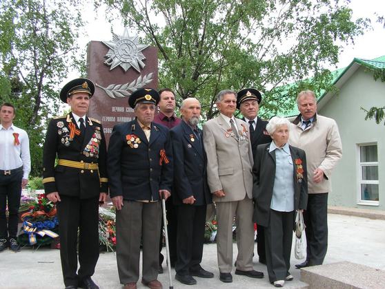 Белгородские партийцы поздравили ветеранов с Победой