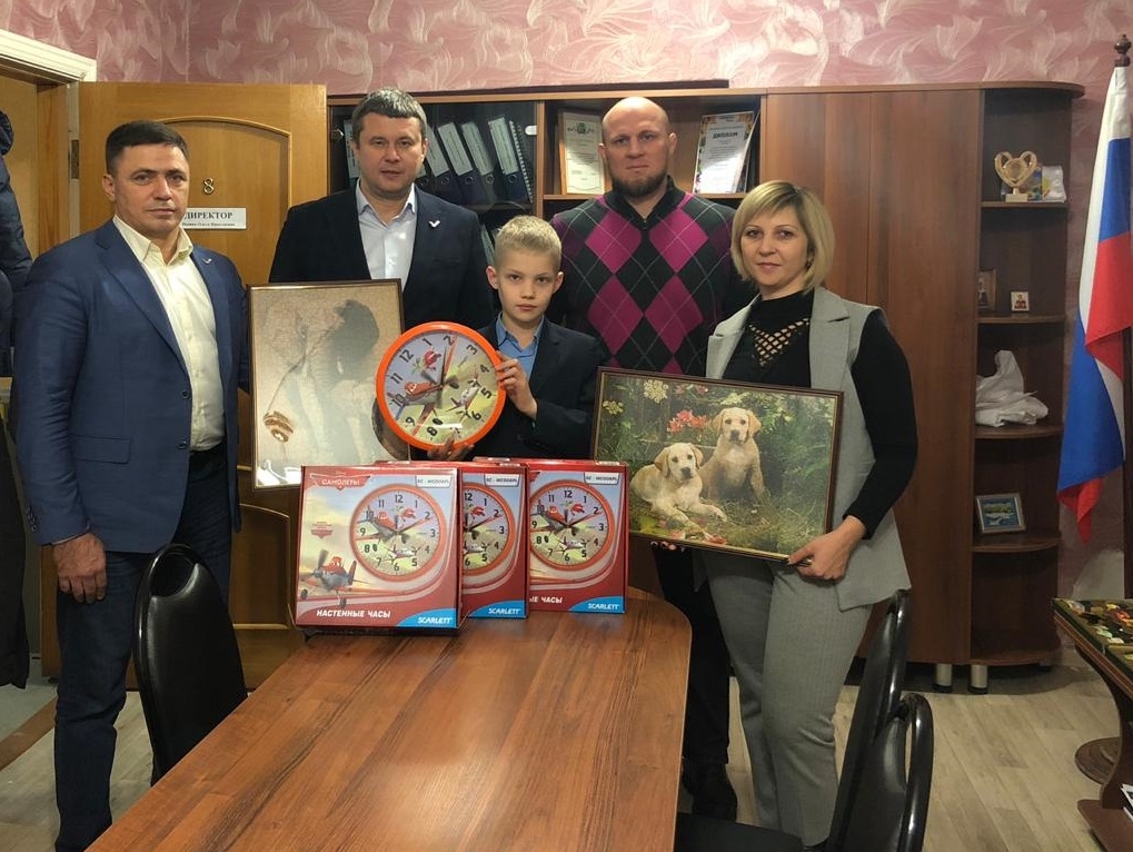 Самарские соратники поздравили сотрудников и воспитанников Реабилитационного центра