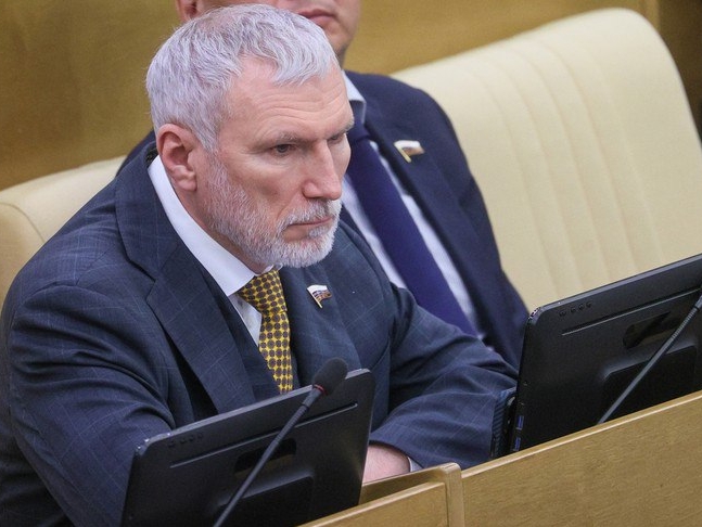 Журавлев - NEWS.ru: Трагедия на Украине началась со сноса монументов героям войны