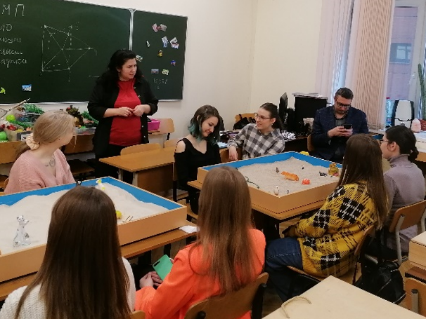 Александром Огневым проведен мастер-класс для клинических психологов и соцработников