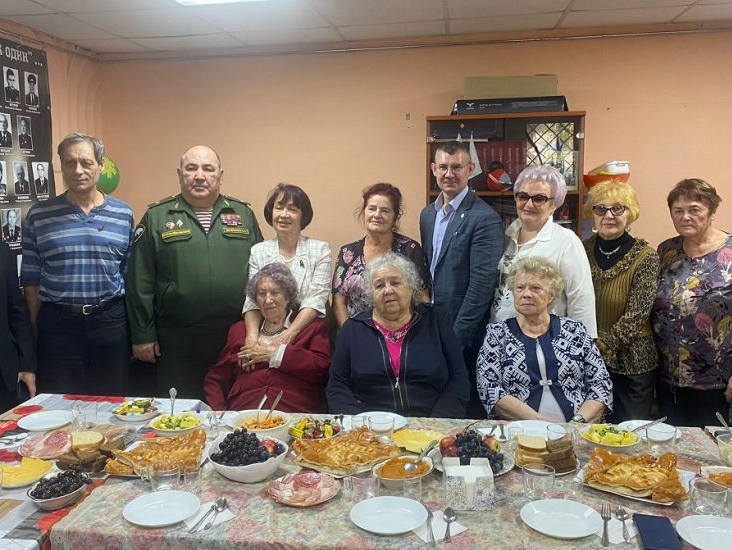 Клуб избирателей Вячеслава чествует ветеранов Новосибирска