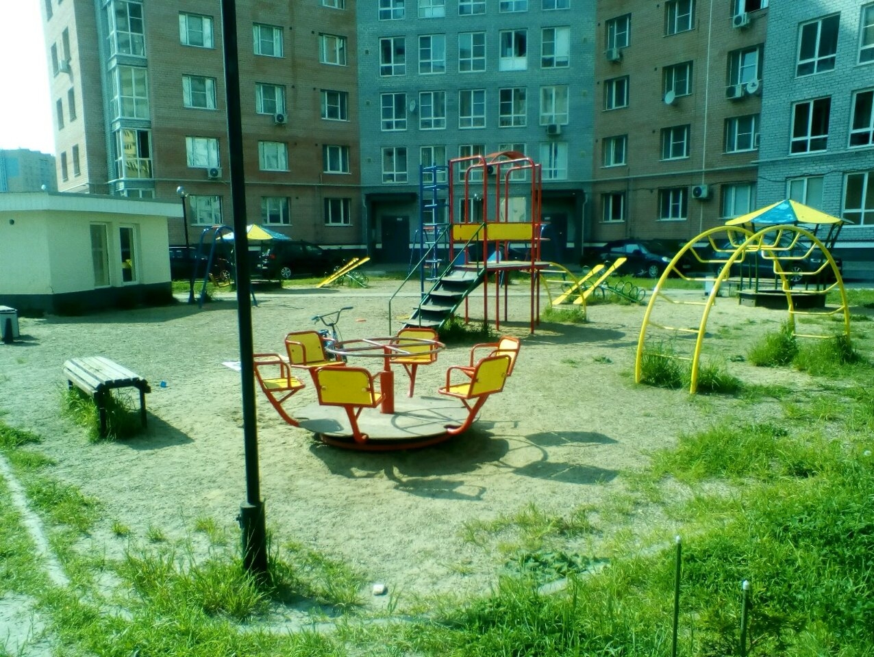Рязанская "РОДИНА": Детские площадки нужно оснастить "стендами безопасности"