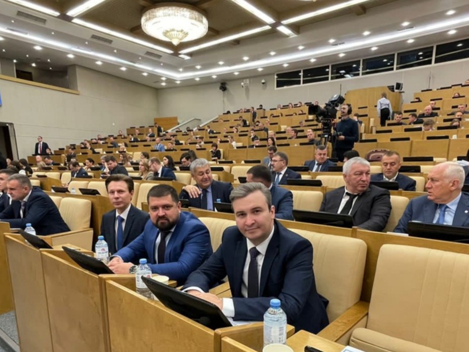 Партия "РОДИНА" в Госдуме обсудила проблемы общественного транспорта