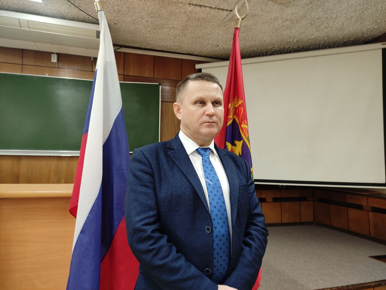 Геннадию Селебину вручено удостоверение об избрании депутатом Брянской облдумы