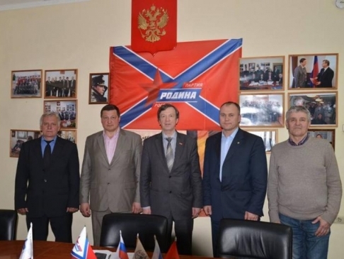 Красноярские партийцы провели "Клуб конкурентов"