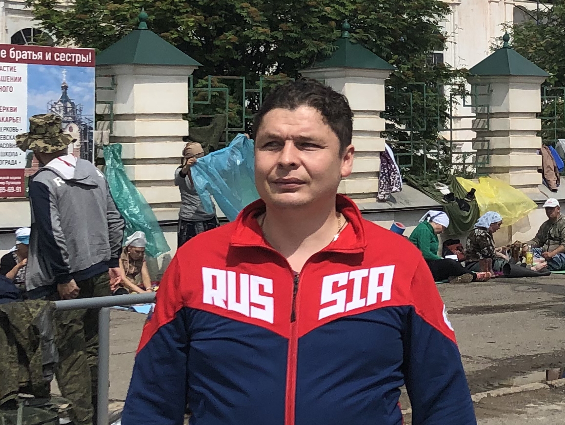 Лидер Кировской "РОДИНЫ" поздравляет православных земляков с Пасхой!