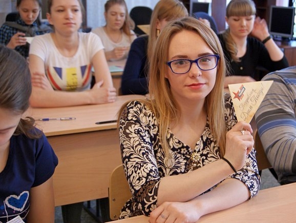 Новосибирские активисты организовали акцию "Письмо ветерану"