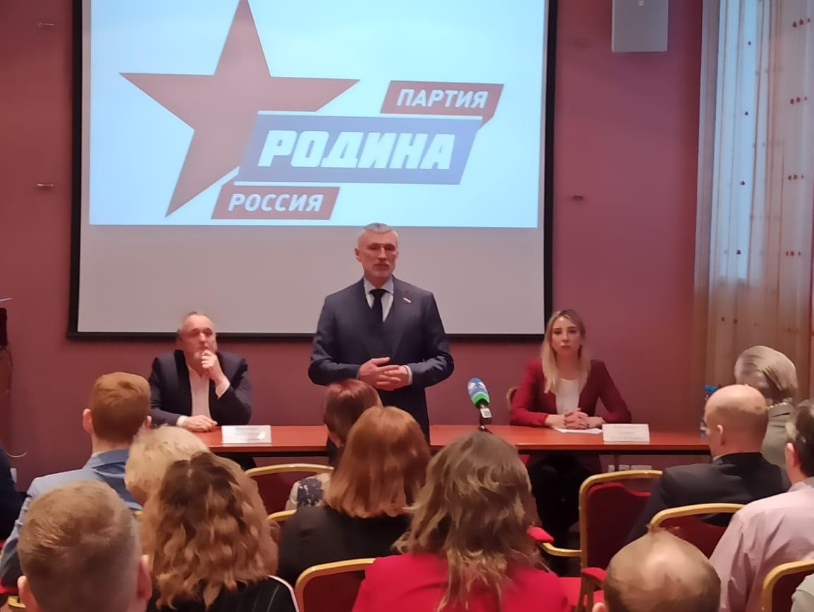 Журавлев и Пасечник провели встречу с партийным активом Республики Коми
