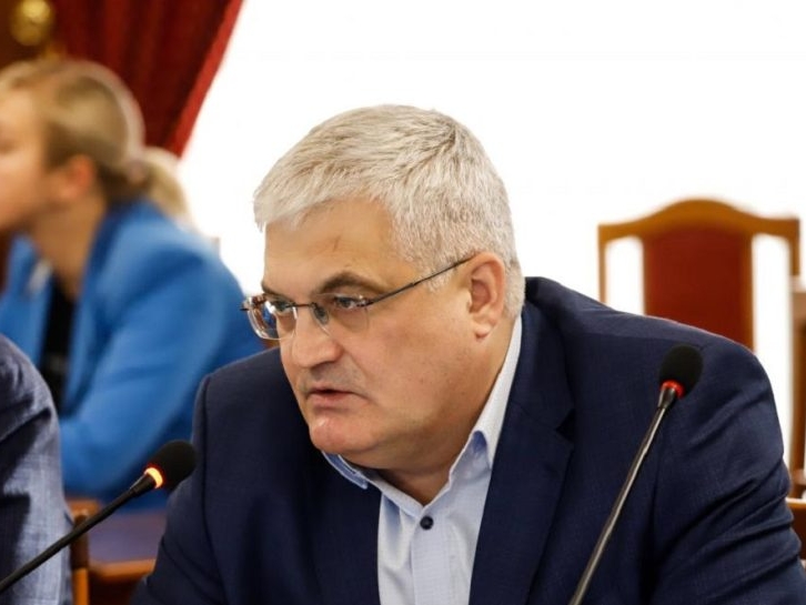 Вячеслав Илюхин убежден, что есть способы обойтись без максимального повышения взносов на капремонт в Новосибирской области