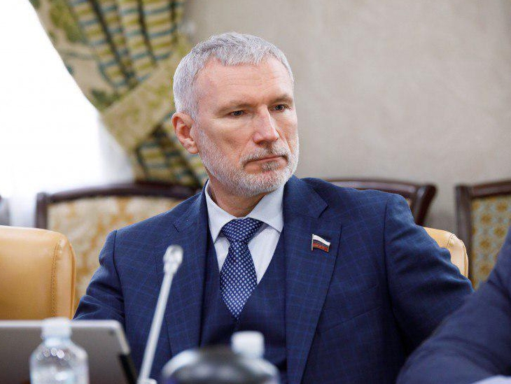 Журавлев: США впали в геополитический маразм на почве антироссийской паранойи