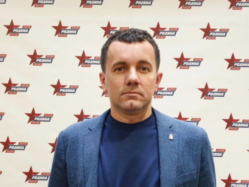 Хвостов просит прокурора разобраться, почему в Екатеринбурге дети ходят в садик с протекшей крышей