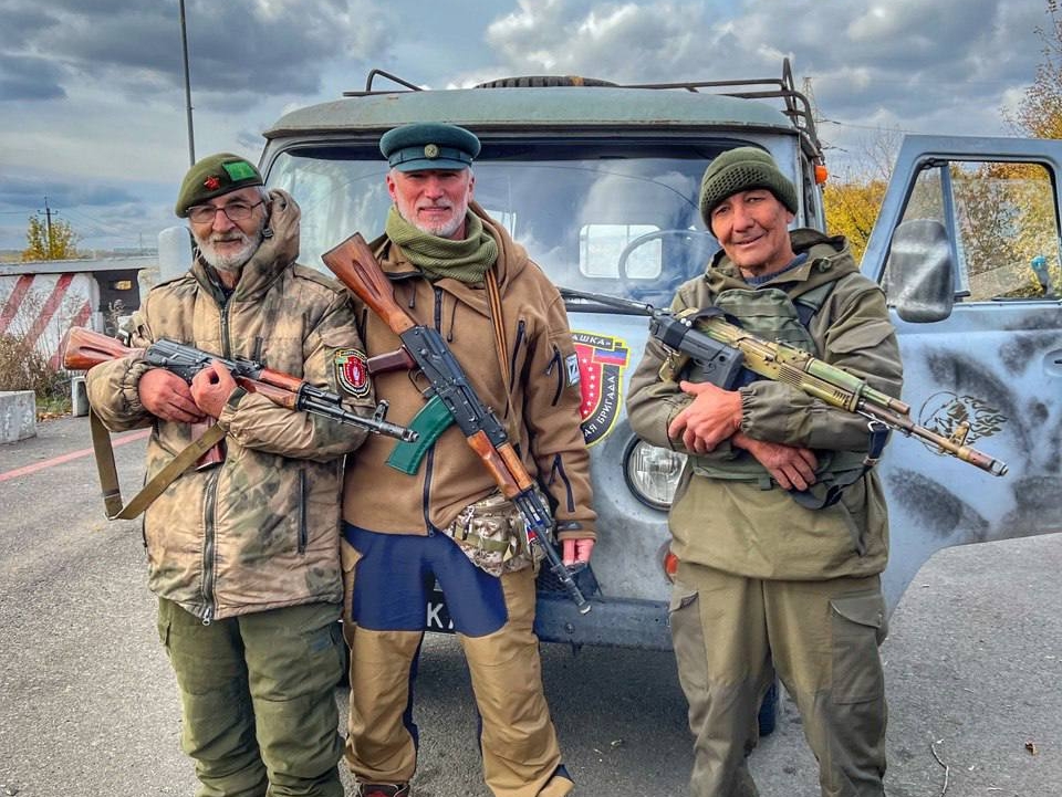 Журавлев прибыл на передовые позиции бригады "Пятнашка" и передал гуманитарную помощь