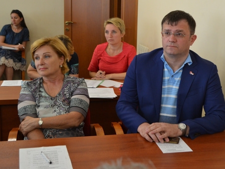 Магамед Ахматов принял участие в круглом столе "Социальное питание: проблемы и перспективы"