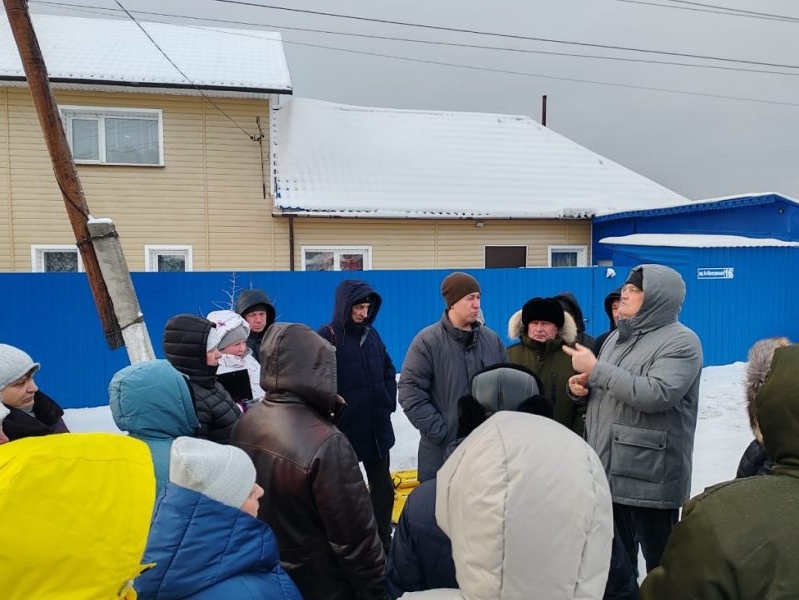Вячеслав Илюхин провел выездное совещание по проблемам электроснабжения жилых домов