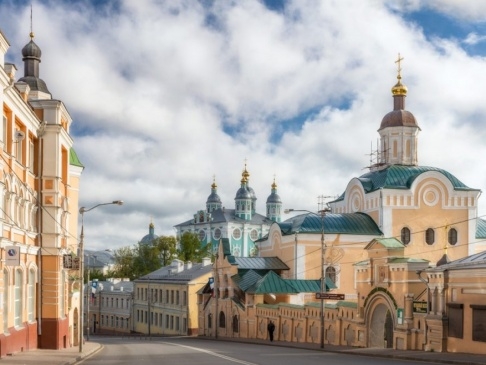 СМОЛЕНСКАЯ "РОДИНА" ДЕРЖИТ НА КОНТРОЛЕ БЛАГОУСТРОЙСТВО ГОРОДА