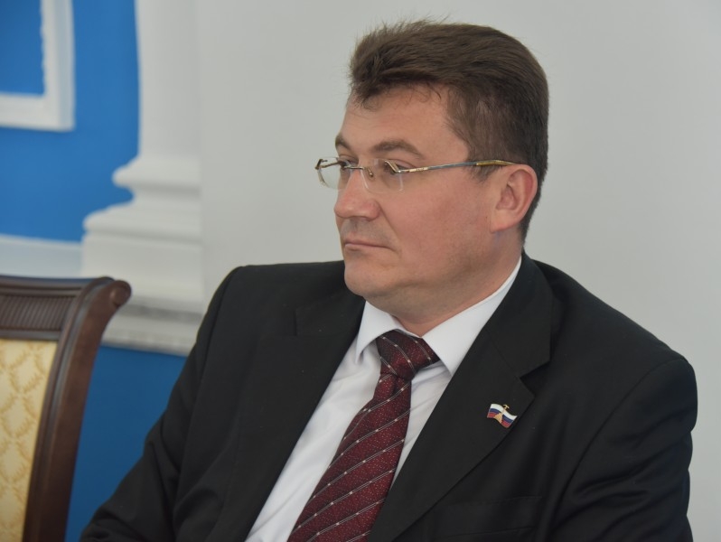 Иван Комелов: Мусор в Севастополе уже мешает пешеходам