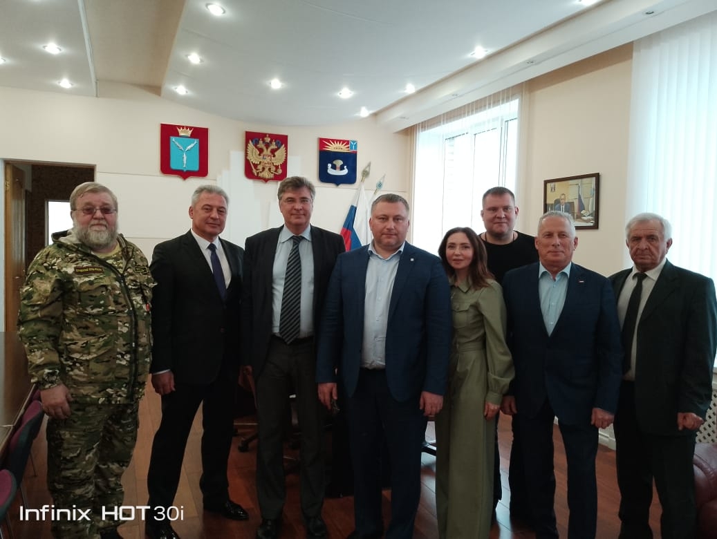 Саратовские соратники встретились с главой города Балаково