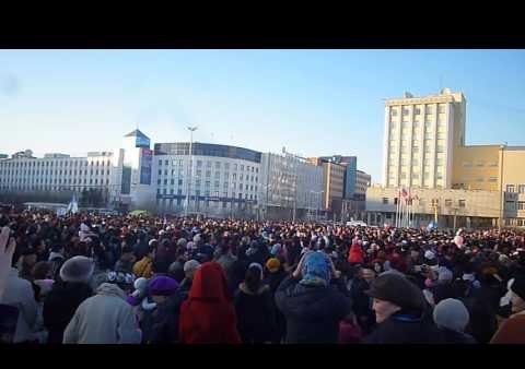 Активисты "РОДИНЫ" устроили в центре Якутска этнические танцы