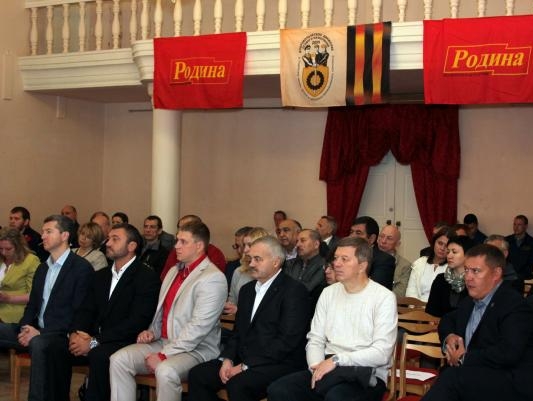 Архангельская "РОДИНА" поддерживает курс Игоря Орлова на преобразования в регионе