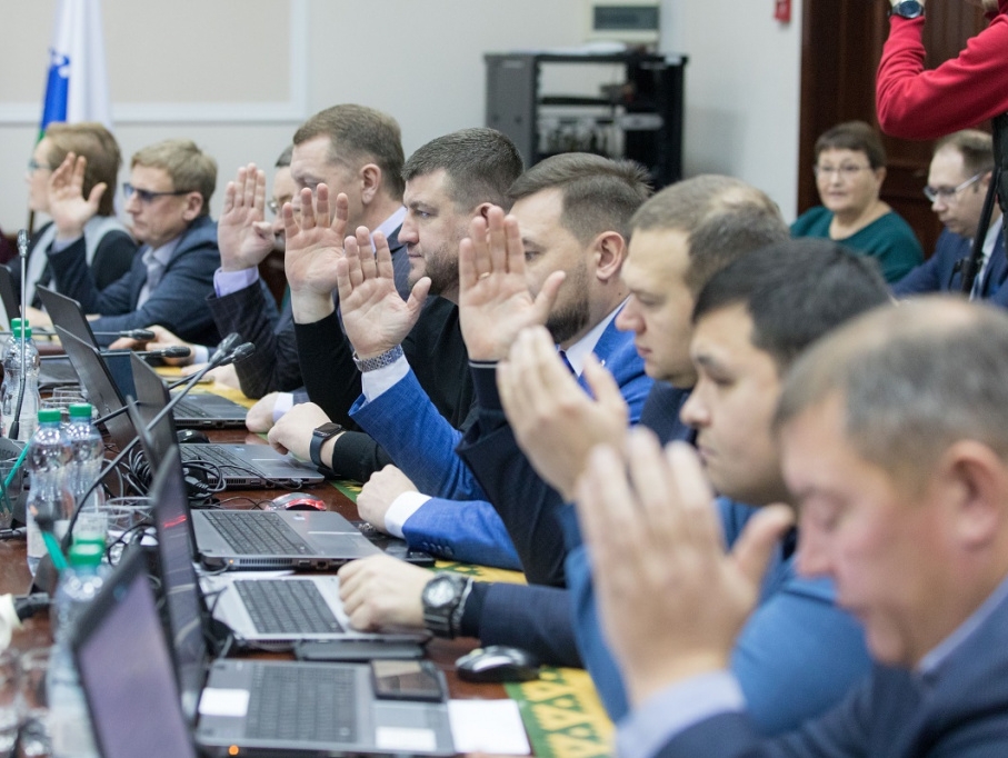 Андрей Ружников принял участие в обсуждении бюджета НАО