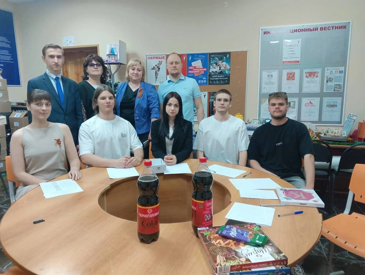 Максим Клепиков принял участие в работе школьной избирательной комиссии по выборам на должность Главы школьного самоуправления Семилукской СОШ №1