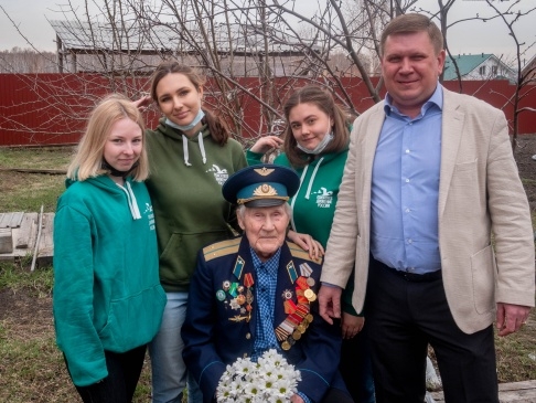 АКТИВ ЧЕЛЯБИНСКОЙ "РОДИНЫ" ПОЗДРАВИЛ ВЕТЕРАНА ВЕЛИКОЙ ОТЕЧЕСТВЕННОЙ ВОЙНЫ