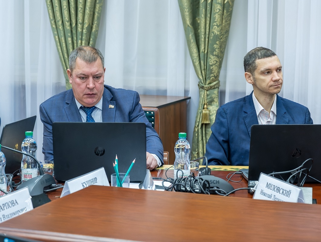 В заседании Собрания депутатов НАО принял участие депутат от "РОДИНЫ" Андрей Ружников