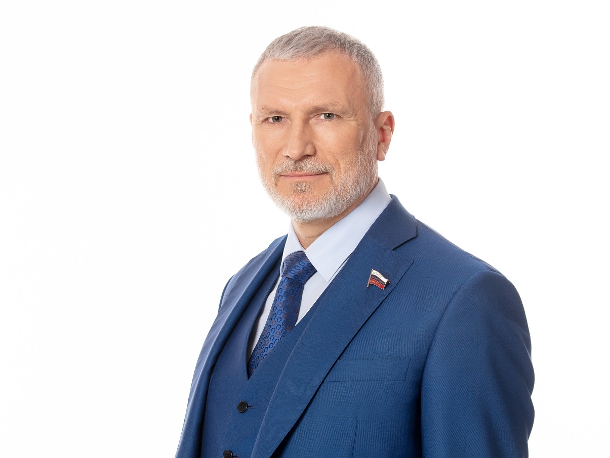 Журавлев иронично прокомментировал слова Байдена о "поставке" России "Джавелинов"