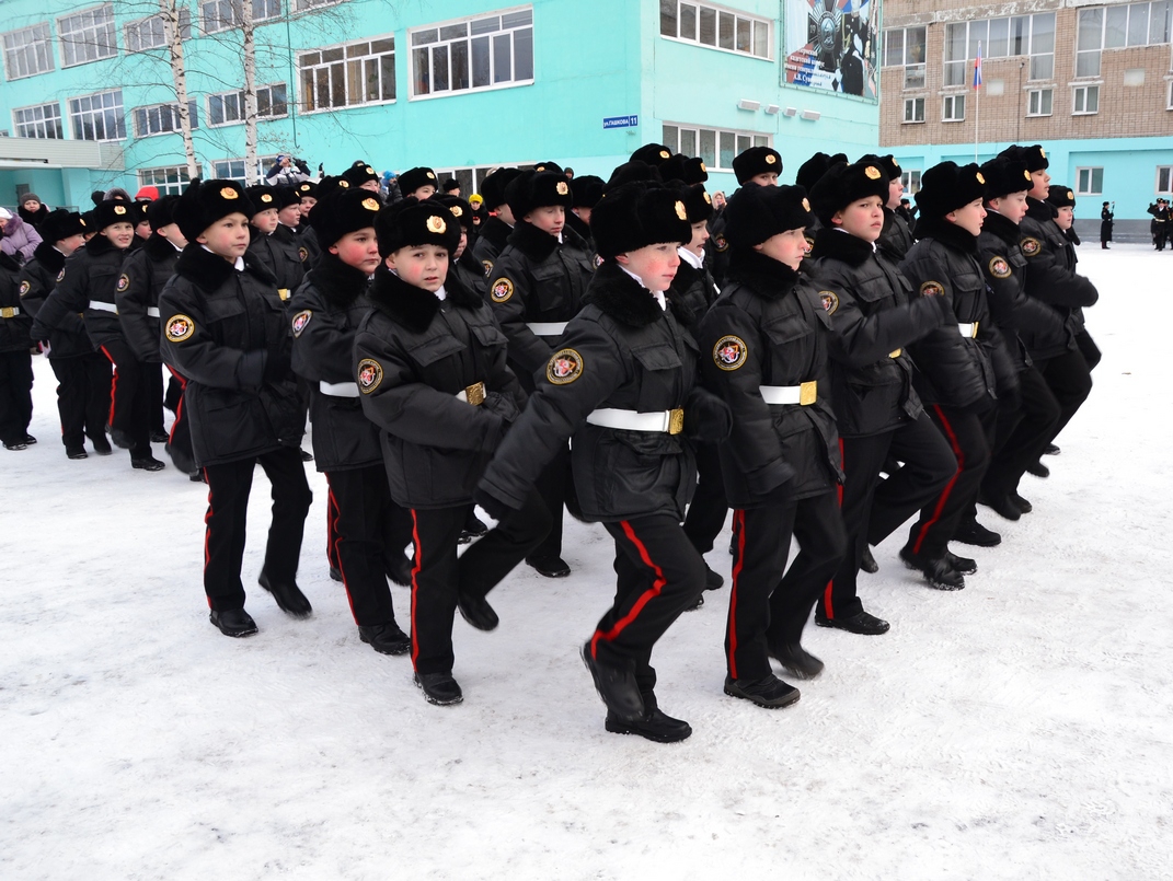 Пермские активисты поздравили кадетов с принятием присяги
