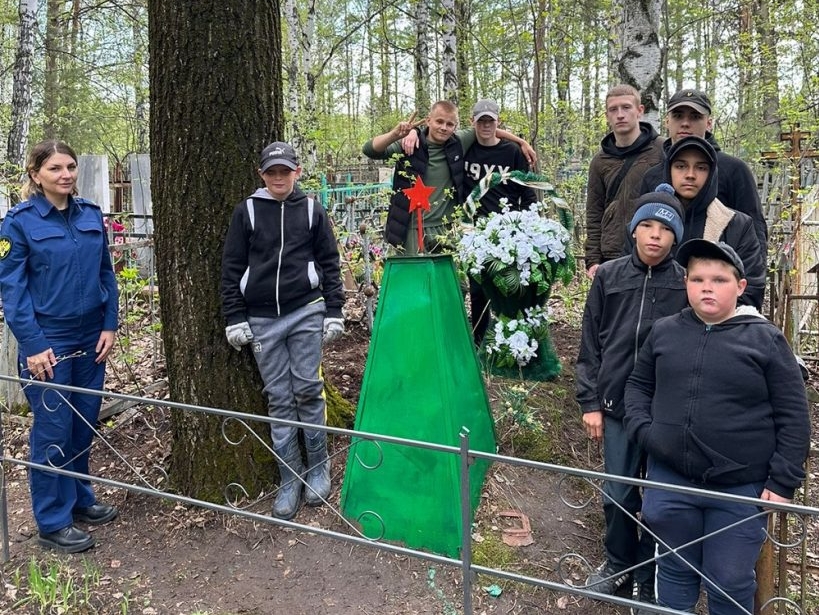 Клуб избирателей Вячеслава Илюхина провел традиционную акцию "Память Победы"