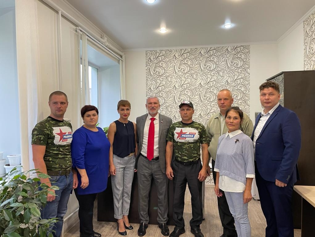 Журавлев обсудил в Кировской области проблемы фермеров и ЖКХ