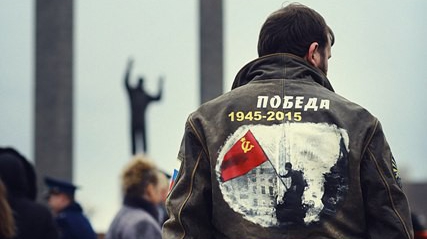Оренбургские патриоты провели митинг в честь Дня космонавтики