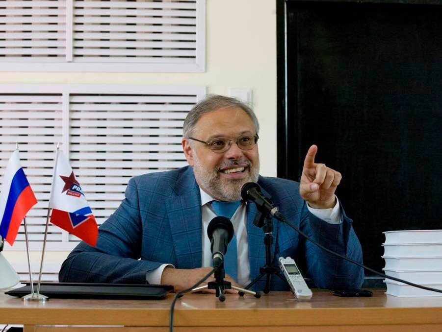 Хазин: Коронавирус появился именно в тот момент, когда в нем возникла необходимость