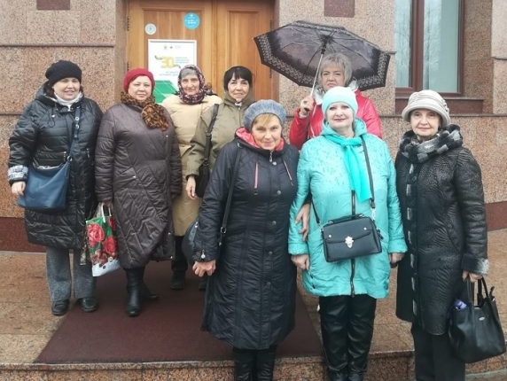 Клуб избирателей Вячеслава Илюхина организовал для женщин-волонтеров экскурсию в исторический парк «Россия – моя история»