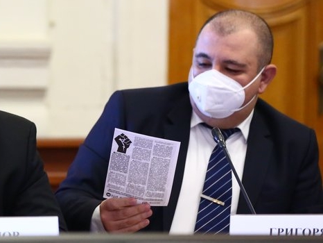 Карен Григорян предложил создать при Агентстве по делам молодежи Астраханской области совет представителей партий