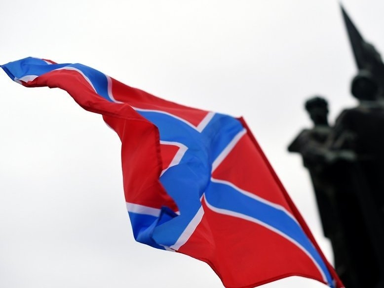 "Известия" о проекте "Гуманитарный конвой": Мир в Новороссии зависит от всех нас