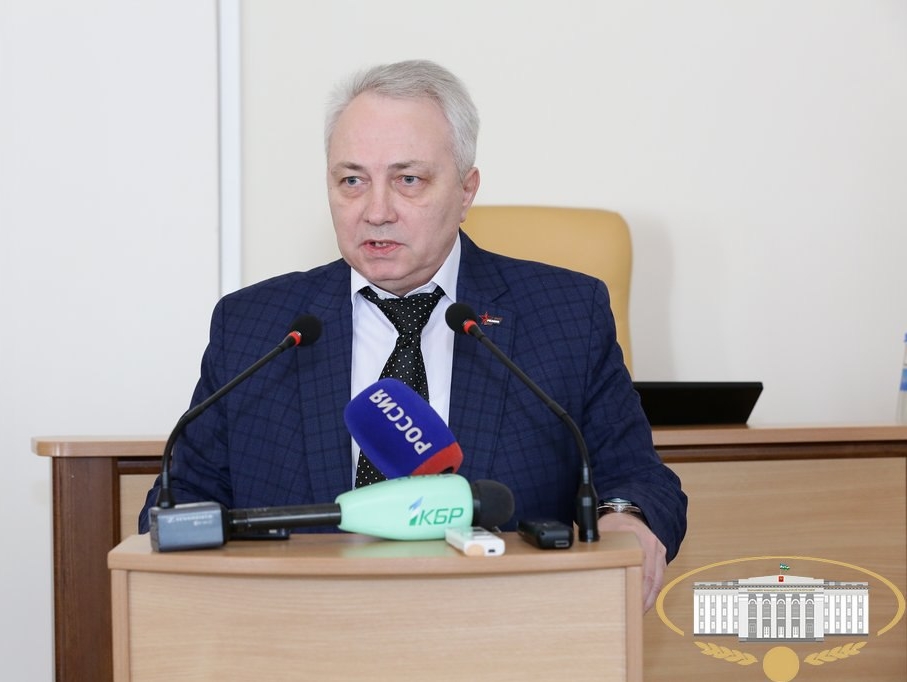 На заседании парламента Кабардино-Балкарской Республики выступил председатель Совета рег отделения партии "РОДИНА" Олег Кузьминов