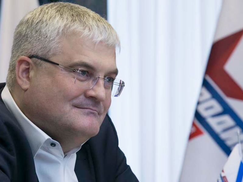 Вячеслав Илюхин поздравил представителей старшего поколения с Днем пожилых людей