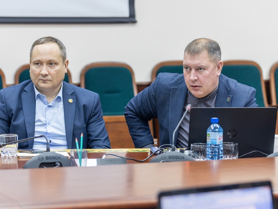 Андрей Ружников поддержал инициативу Собрания депутатов НАО освободить членов семей участников СВО от уплаты госпошлины
