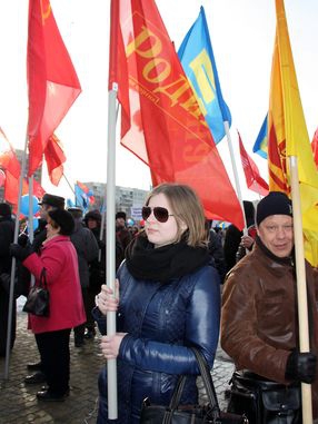 На митинге в Тюмени поддержали Крым
