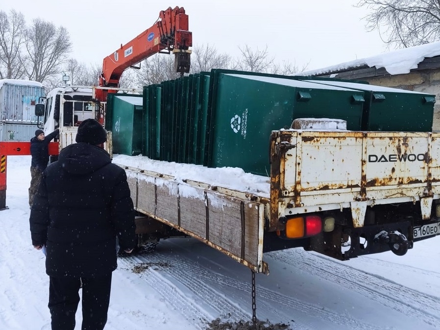 Благодаря помощи Вячеслава Илюхина в Пашино установят 38 новых мусорных контейнеров