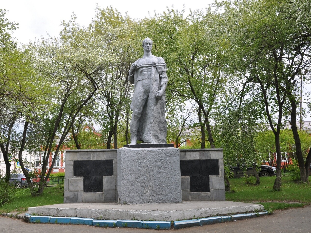 По настоянию Свердловской "РОДИНЫ" памятник "Непокоренный" изучат на предмет культурной ценности