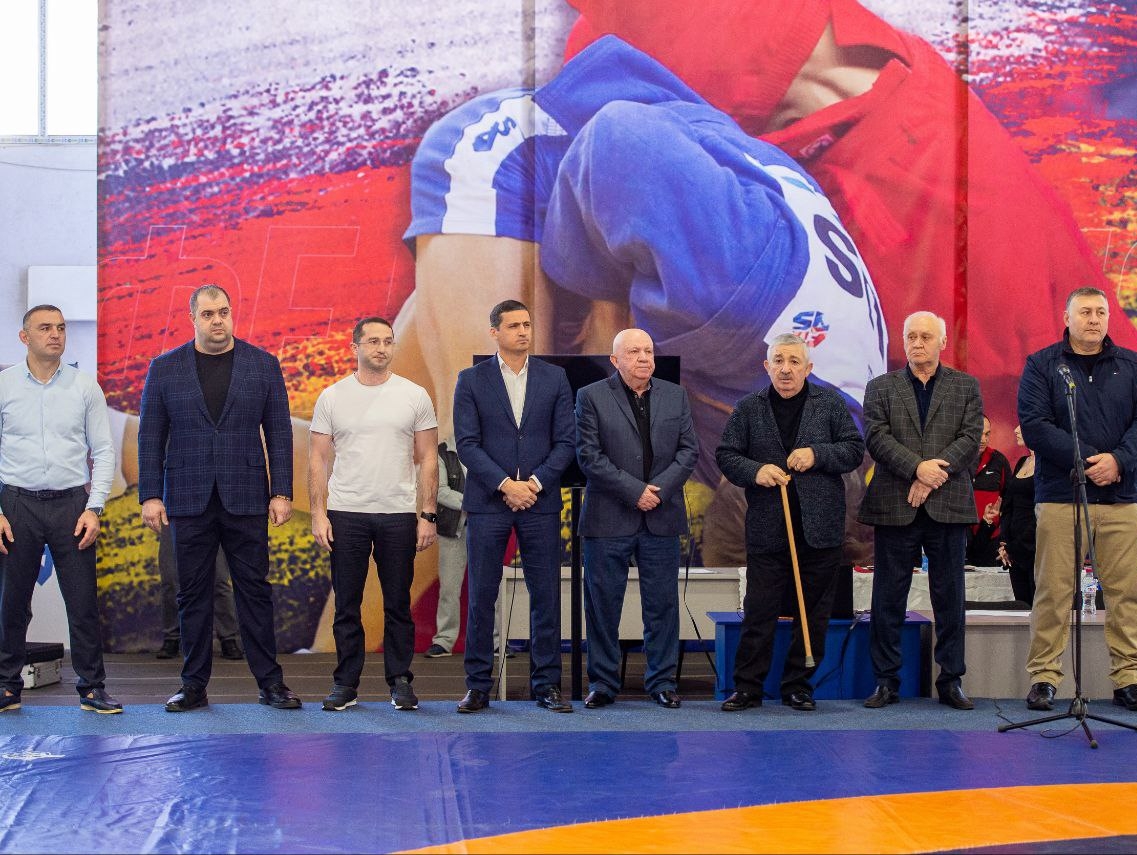 Осетинская "РОДИНА" помогла организовать соревнования по самбо