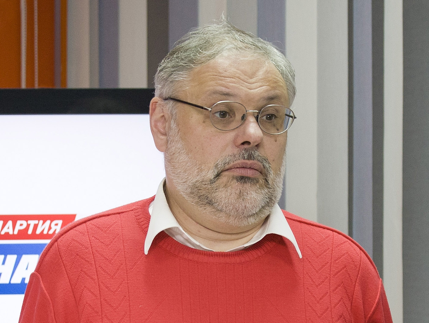 Хазин: РФ может стать единственной страной, которая будет развиваться в условиях спада