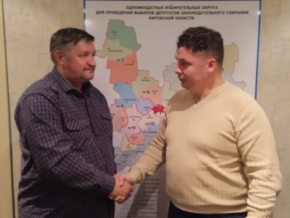 Народные депутаты Кировской "РОДИНЫ" поднимают вопросы, волнующие народ